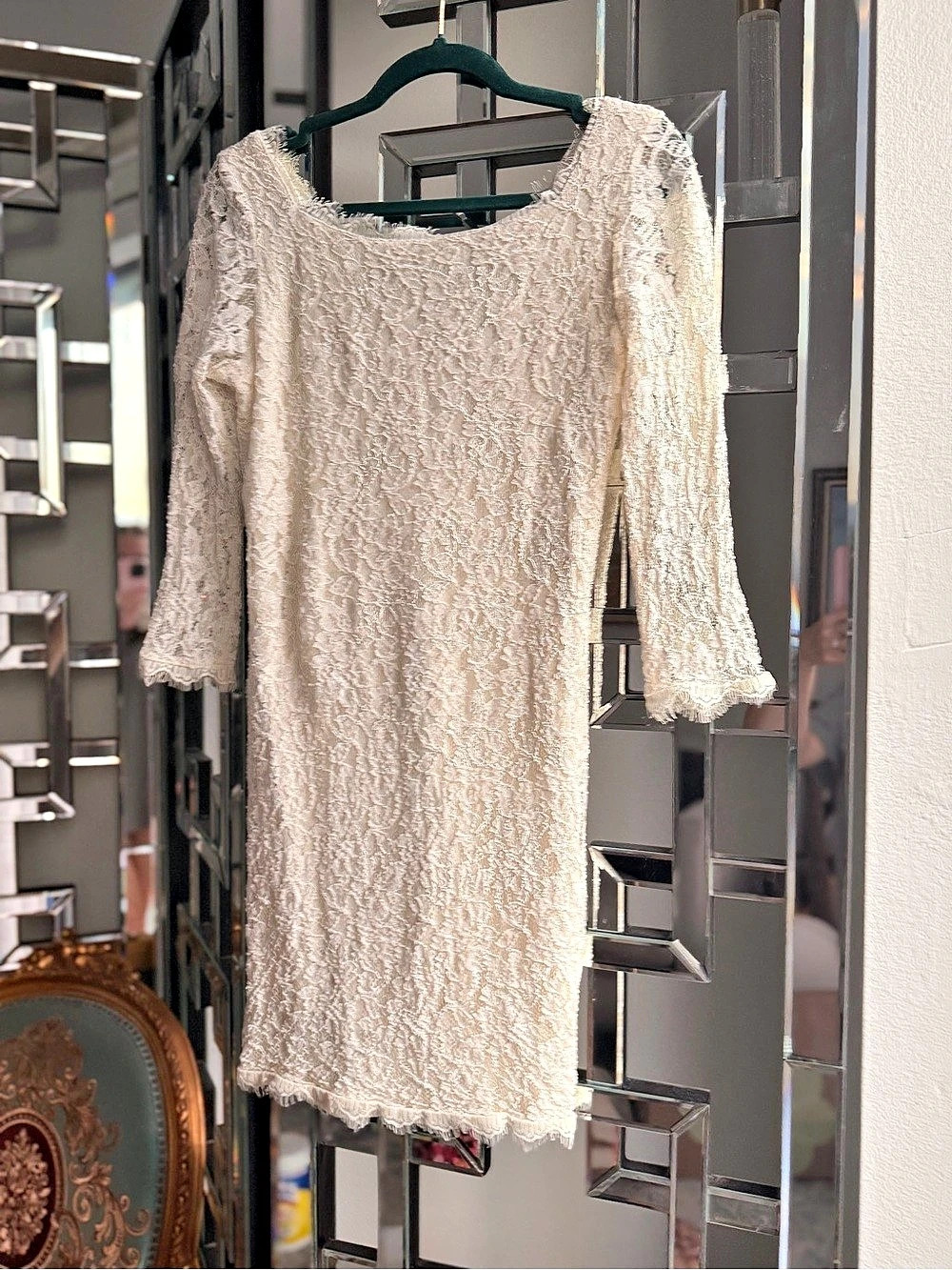 Diane von Furstenberg Ivory Lace Sheath Dress Size 8 Made in USA